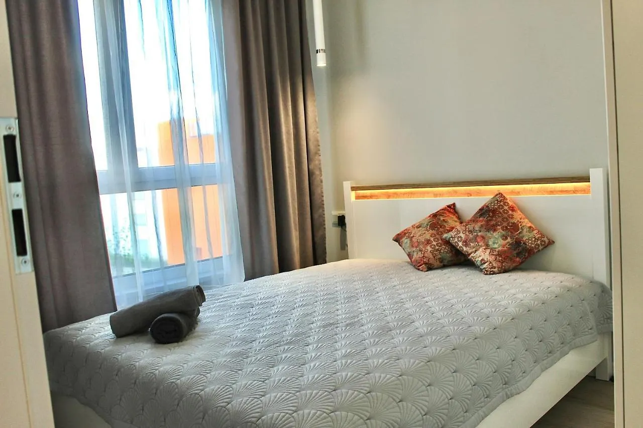 Lux 2 Pokojowe Apartment In Warszawa Z Bezplatnym Podziemnym Parkingem  Varsóvia